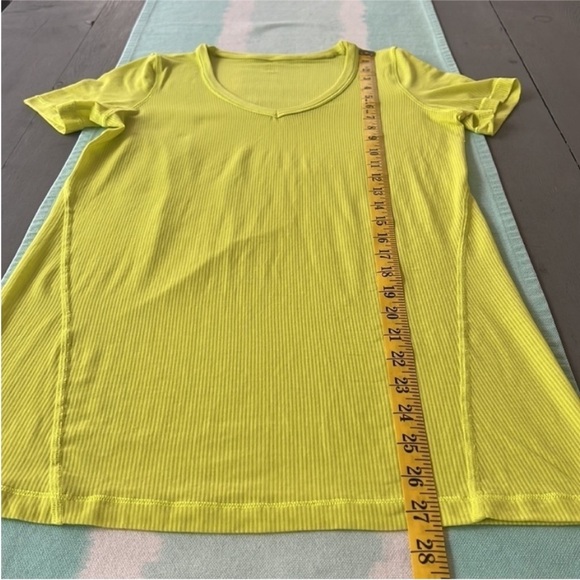 Lululemon Tonka Stripe Burnout Split Pea Karmady Short Sleeve Top - Picture 10 of 10